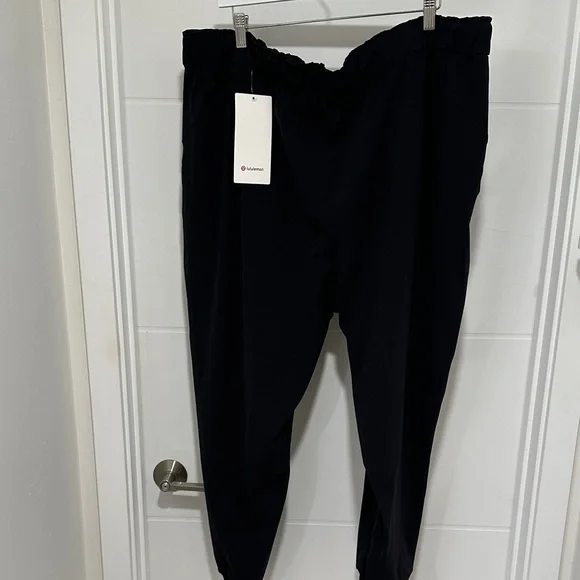NWT lululemon athletica Women’s Black Track Joggers with Drawstring Waist Plus - Picture 4 of 5